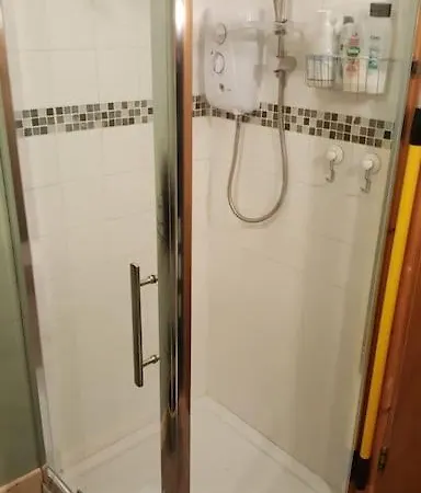 Bright Spacious Mews In Great Location * Booterstown