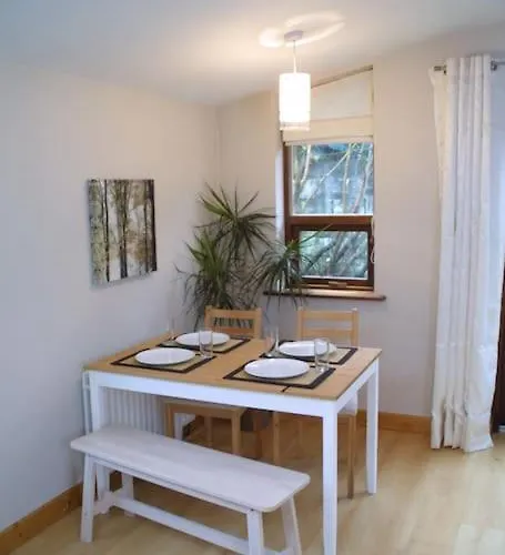 Bright Spacious Mews In Great Location * Booterstown